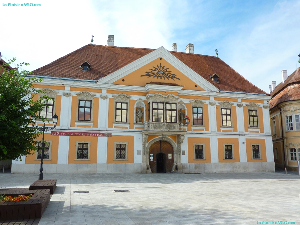 Györ - Apátúr-Ház - Győri Rómer Flóris Múzeumi Könyvtár