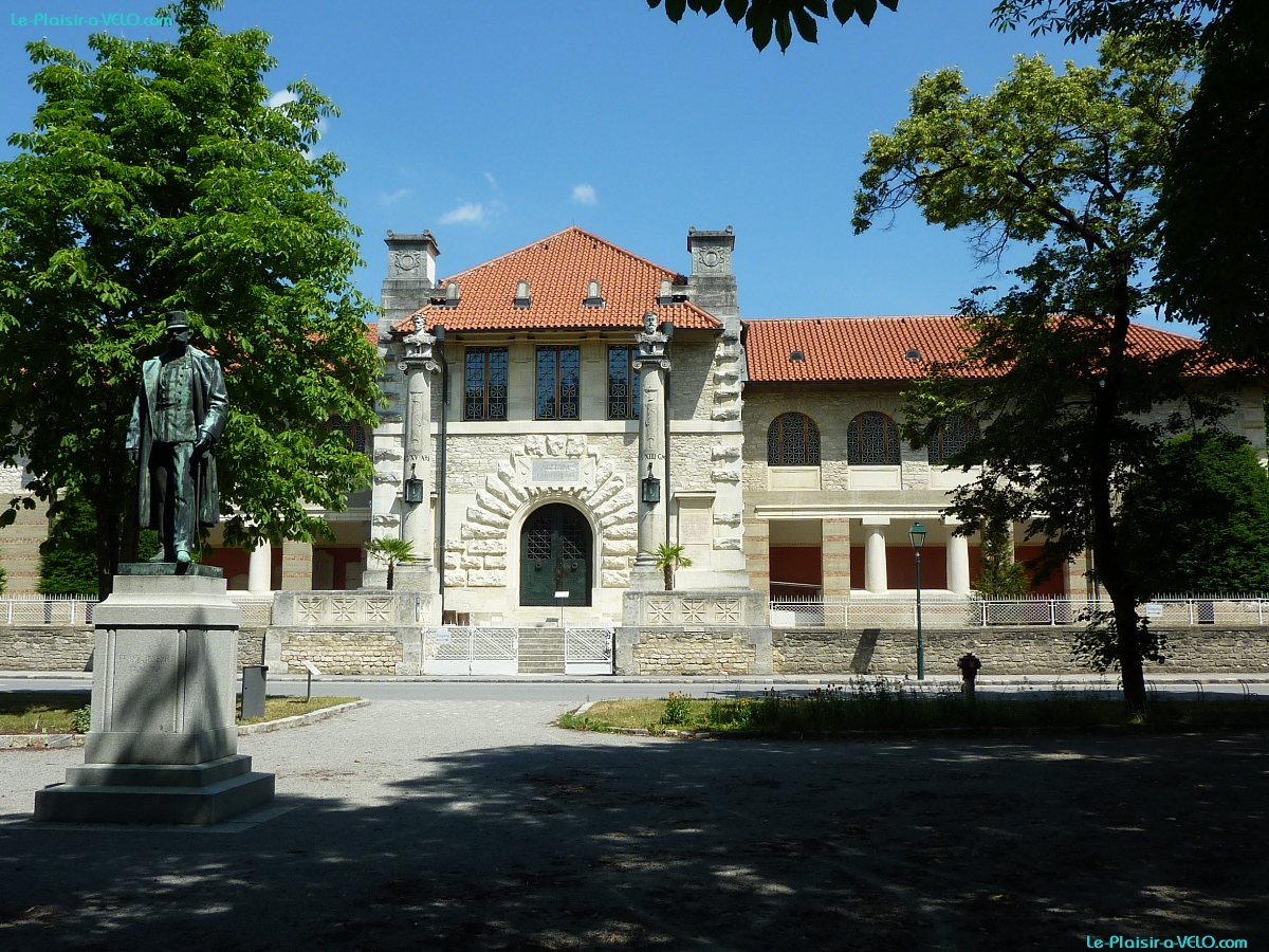 Bad Deutsch-Altenburg - Museum Carnuntinum - Kaiser Franz Josef Denkmal — ⑴ Kaiser Franz Josef Denkmal