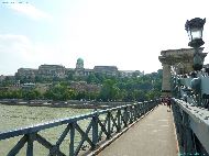 Budapest - Széchenyi Lánchíd et vue du Palais de Budavár