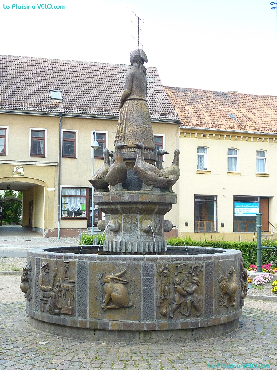 Dommitzsch - Gänsebrunnen