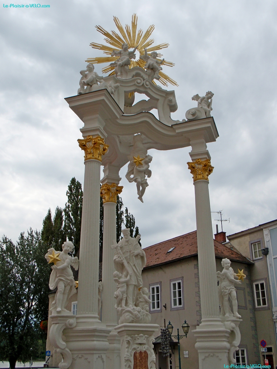 Krems - Dreifaltigkeitssäule  
