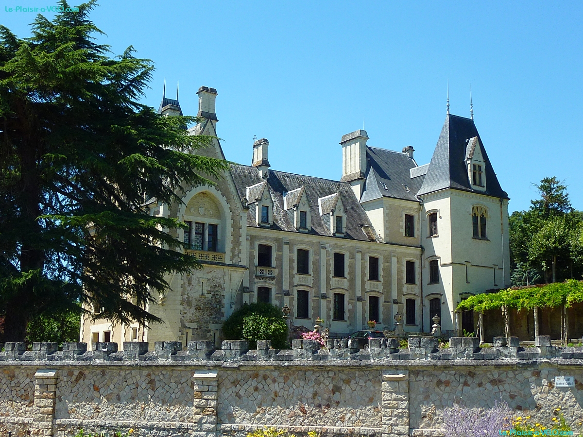 Chênehutte-Trèves-Cunault - Château de Cunault
