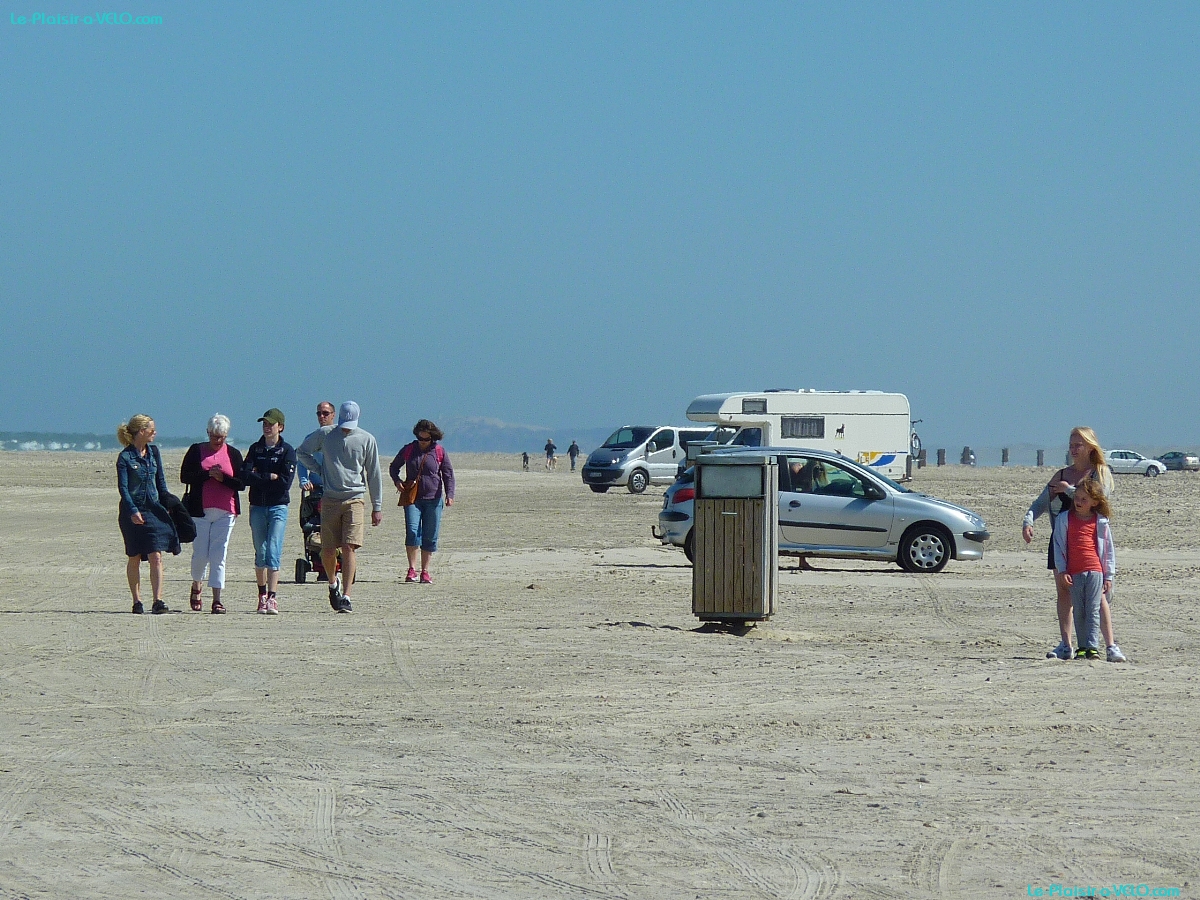 Strand Blokhus - L'itinéraire cyclable de la Mer du Nord emprunte 14km de plage !!! Impossible, on s'enfonce ! Demi-tour — ⑴ Rubjerg Knude Fyr