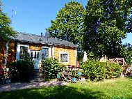 AirBnB - Chez Pekka - A lovely house w/garden in Helsinki