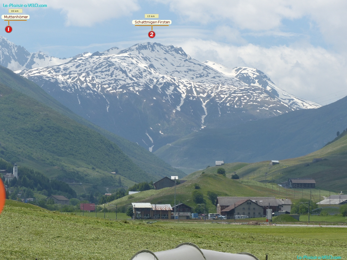 Andermatt (altitude 1450m) — ⑴ Muttenhörner — ⑵ Schattmigen Firsten