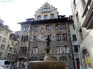 Luzern - Brunnen mit Schwänen