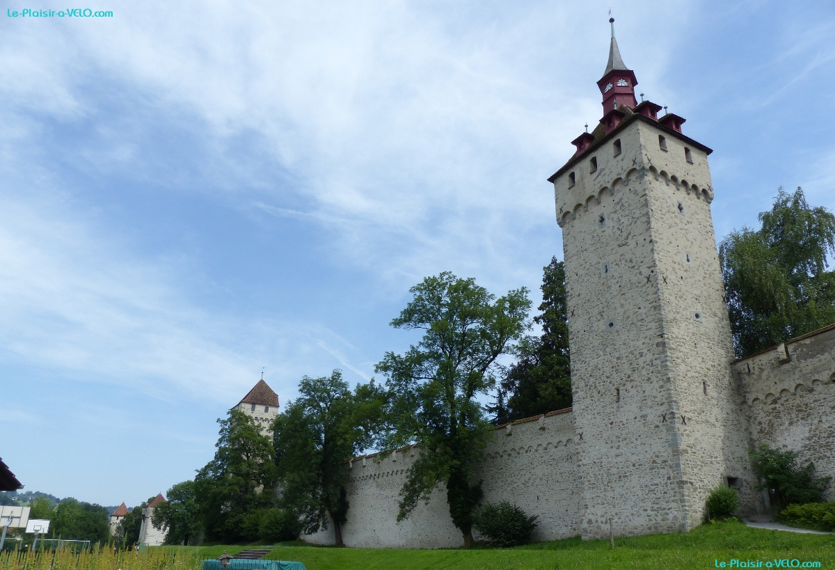 Luzern - au pied de la Wachtturm — ⑴ Wachtturm — ⑵ Zytturm — ⑶ Schirmerturm — ⑷ Pulverturm