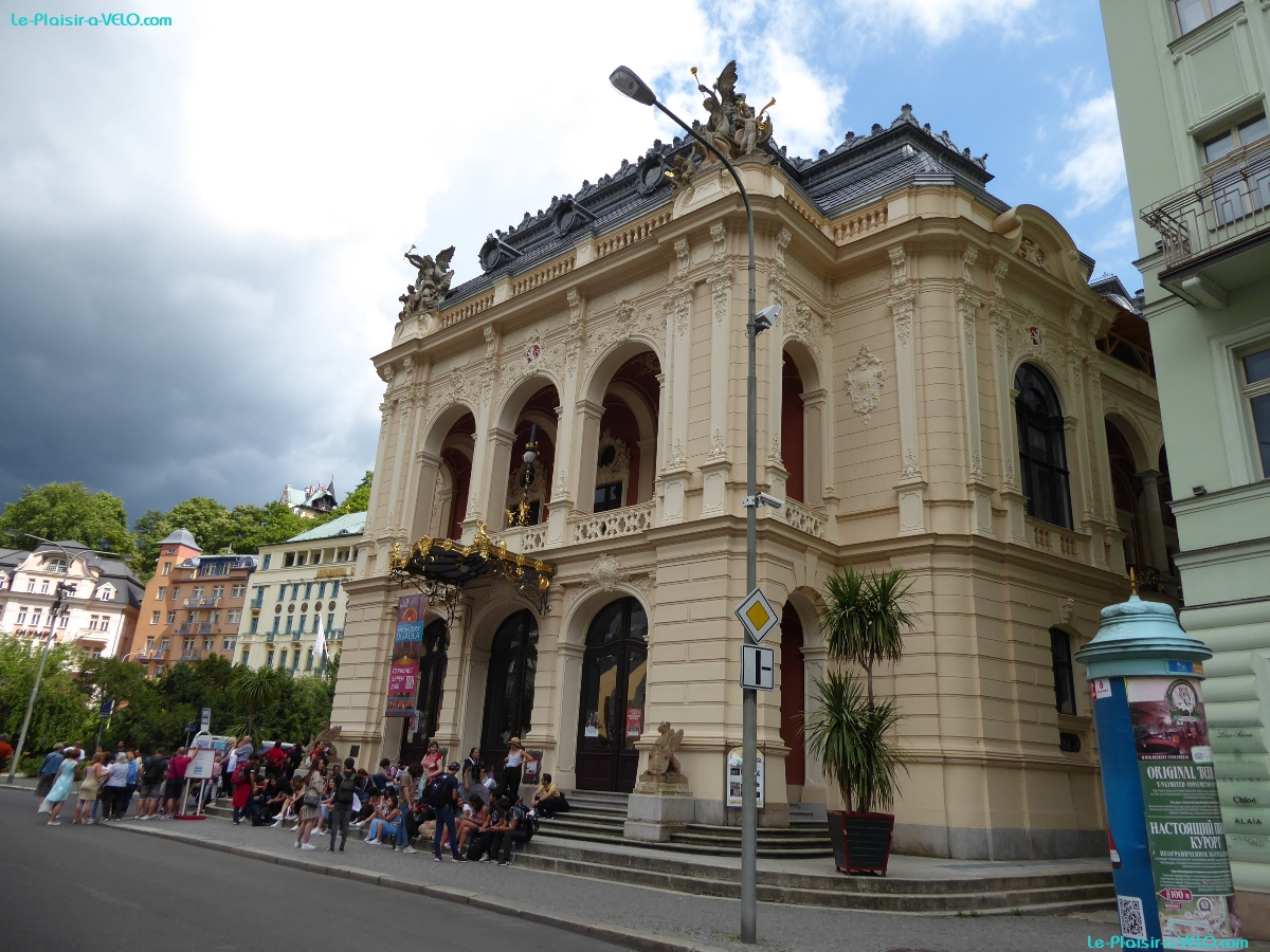 Karlovy Vary - KarlovarskÃ© mÄ›stskÃ© divadlo