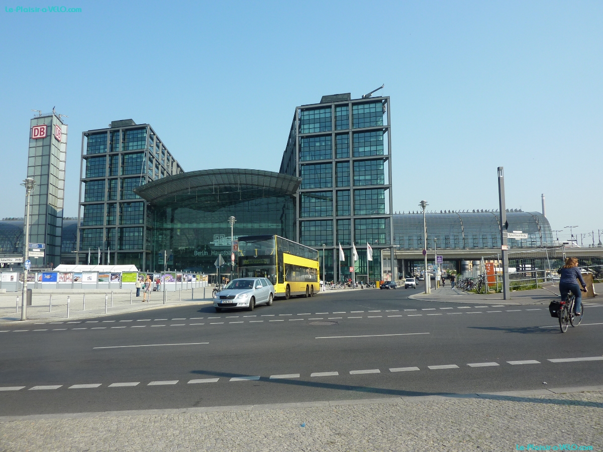 Hauptbahnhof Berlin (Gare Berlin)