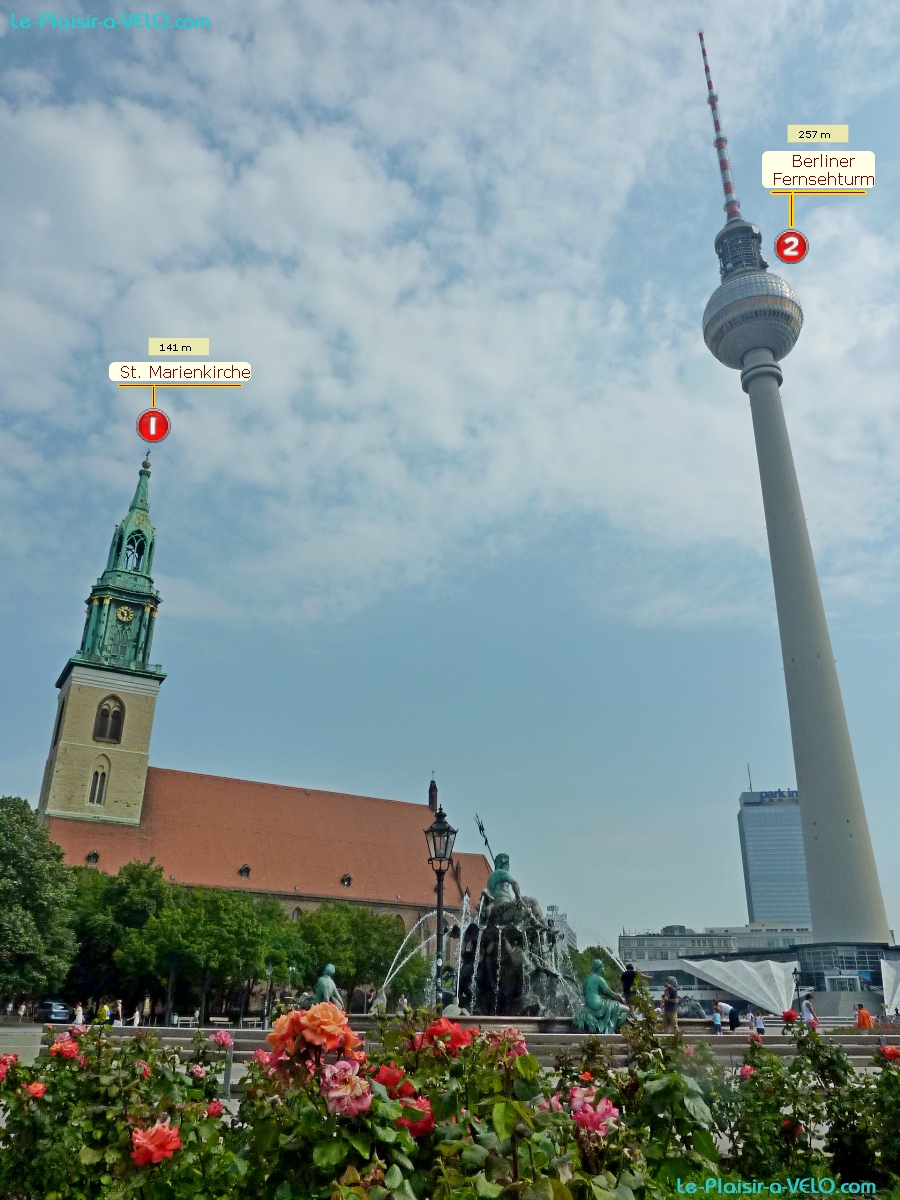 St. Marienkirche et Berliner Fernsehturm — â‘´ St. Marienkirche — â‘µ Berliner Fernsehturm