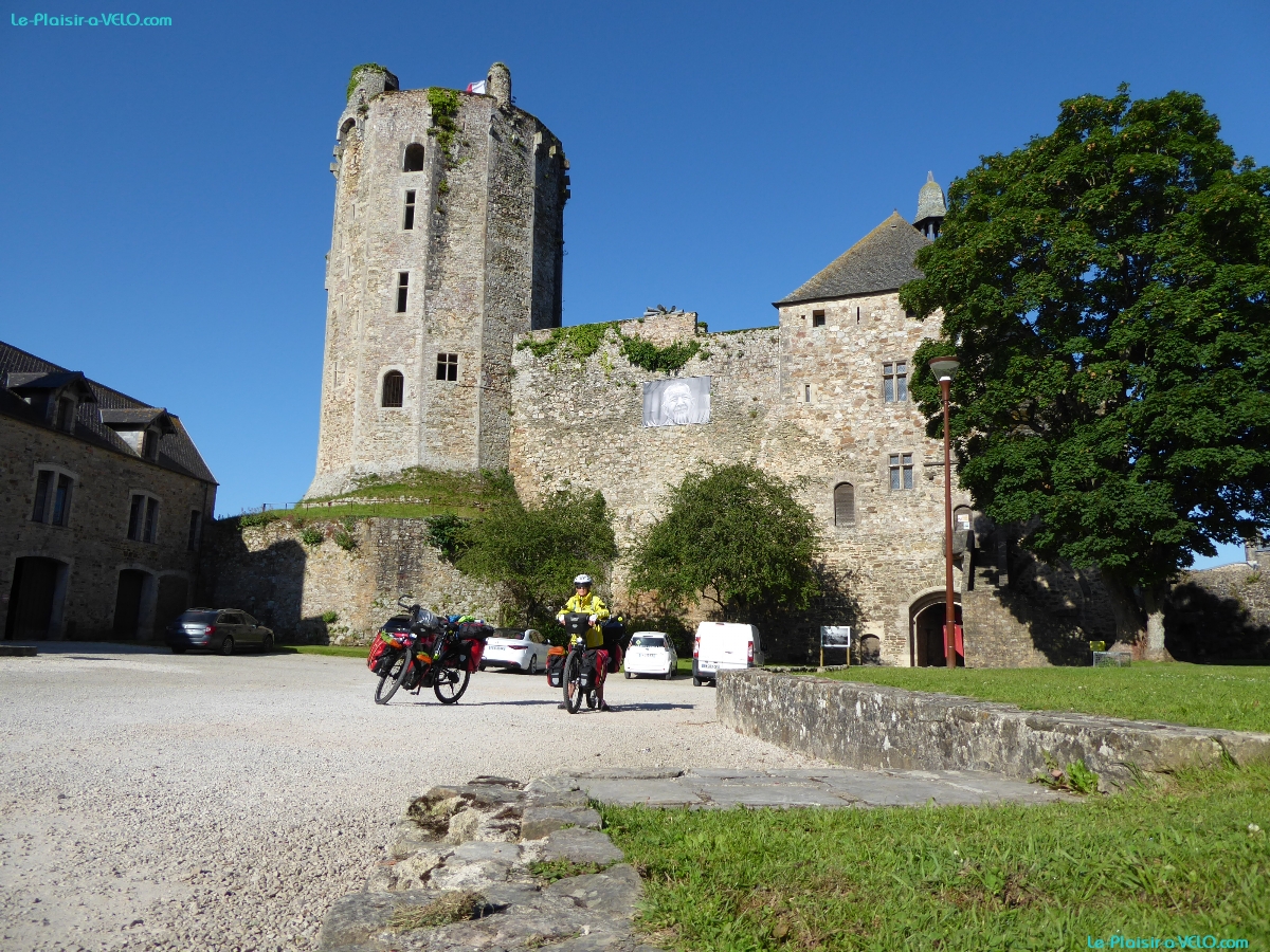 Bricquebec-en-Cotentin - Château de Bricquebec