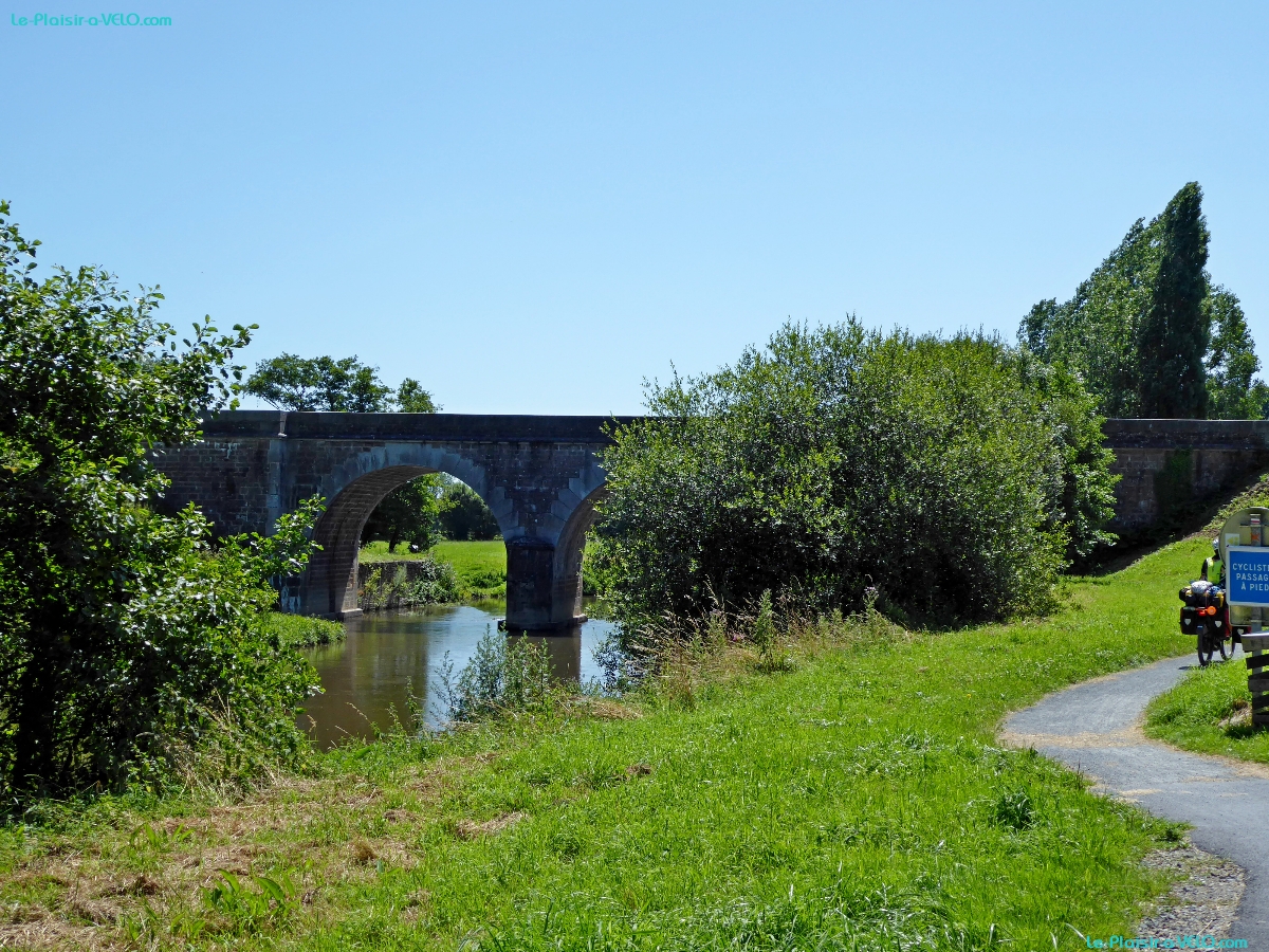 près Baudré - Pont de Gourfaleur