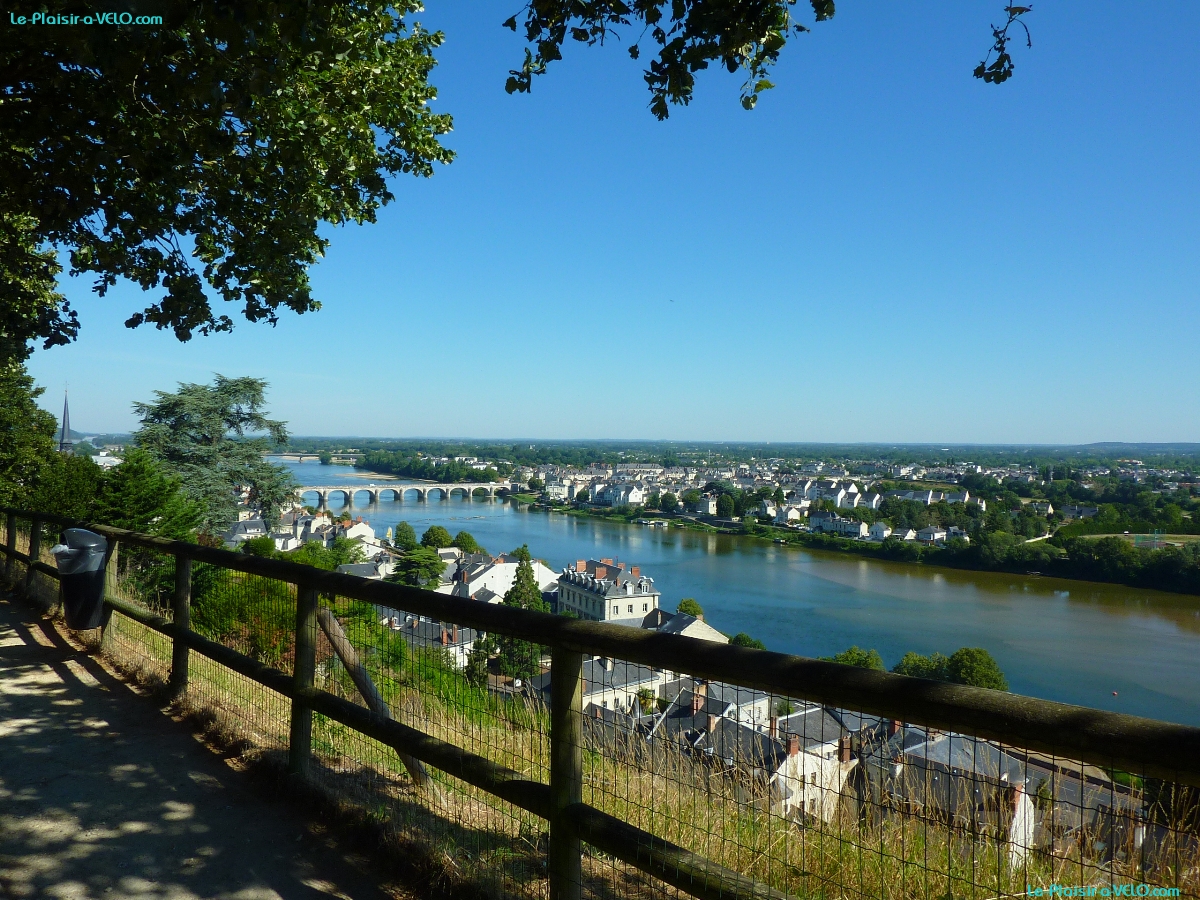 Vue sur Saumur et le Pont Cessart — â‘´ Pont Cessart