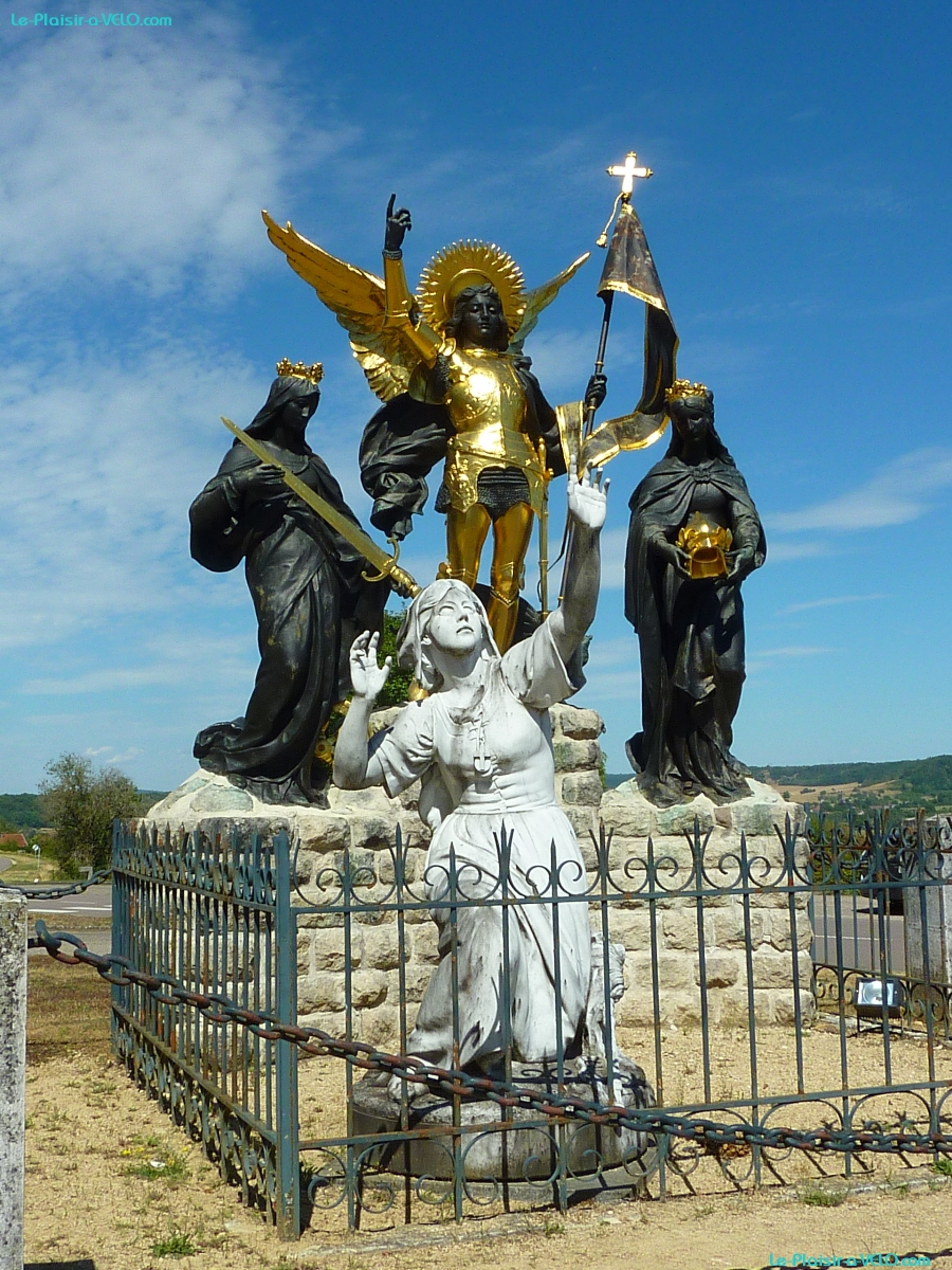 Domremy-la-Pucelle - Statuaire Jeanne et ses voix