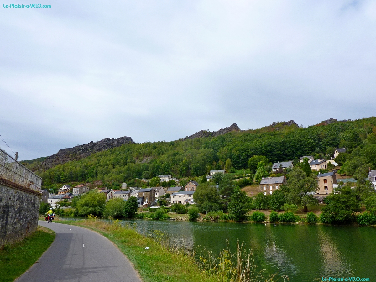 Bogny-sur-Meuse - Voie Verte 'Trans-Ardennes' - Les Quatre Fils Aymon