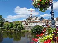 Périgueux - La Cathédrale Saint-Front depuis le Pont des Barris — ⑴ Cathédrale Saint-Front