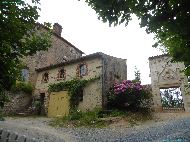 Vouvant - Motte castrale du Château Neuf