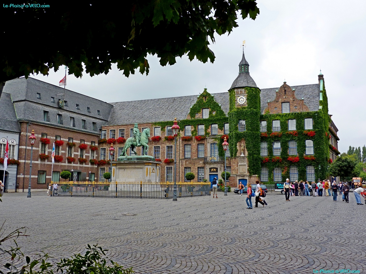 DÃ¼sseldorf - Marktplatz - Rathaus