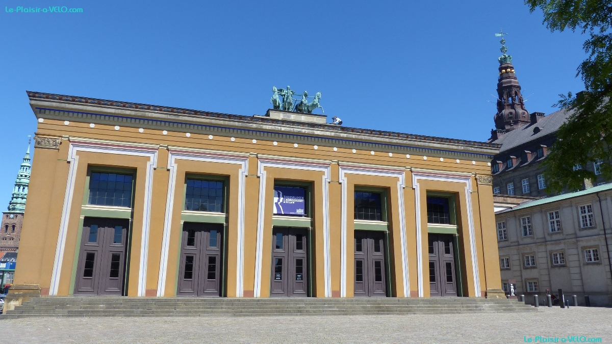 KÃ¸benhavn (Copenhague) - Bertel Thorvaldsens Plads — â‘´ Thorvaldsens Museum — â‘µ Christianborg TÃ¥rnet
