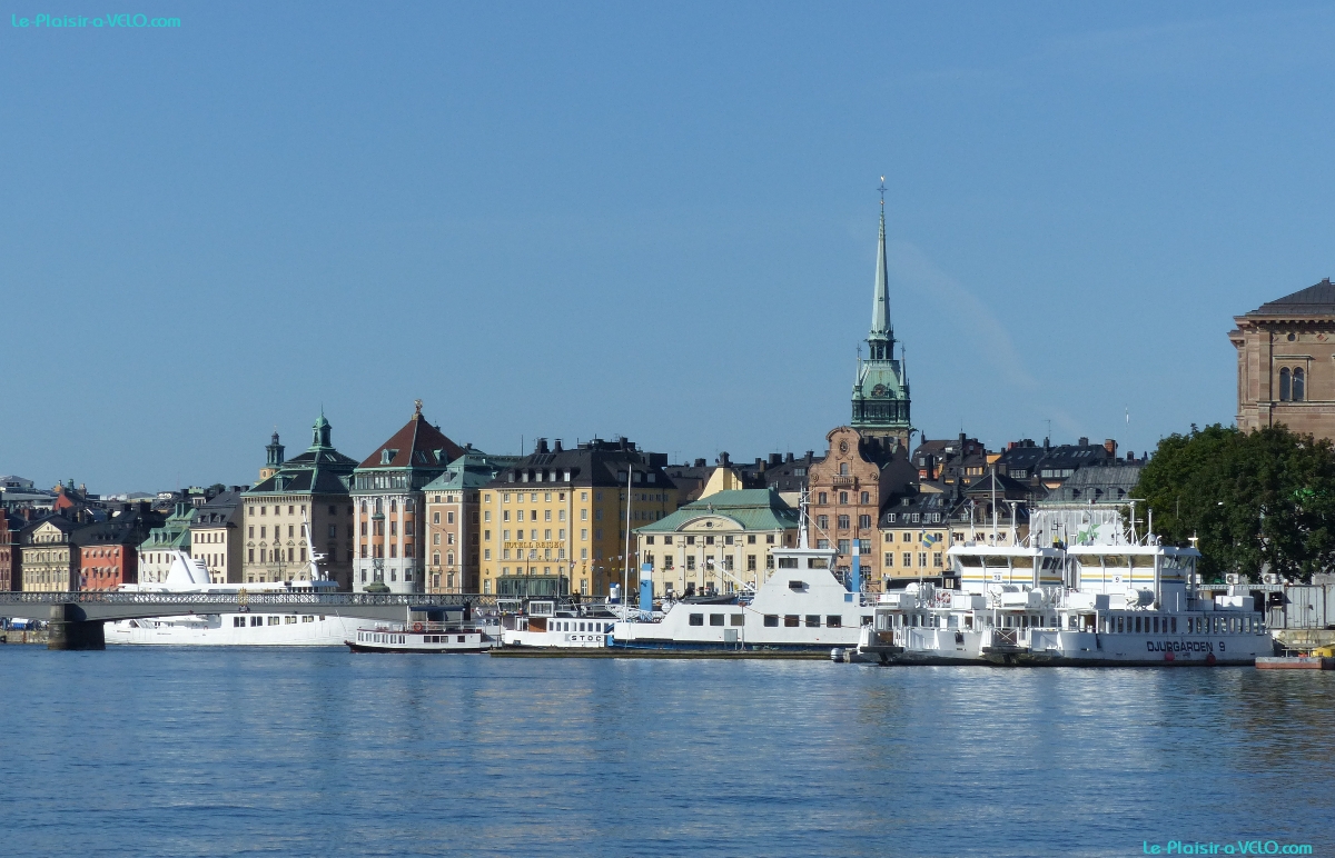 Stockholm - Balade dans l'archipel proche - Strandvägen &mdash; ⑴ Sankta Gertrud kyrkan &mdash; ⑵ Nationalmuseum
