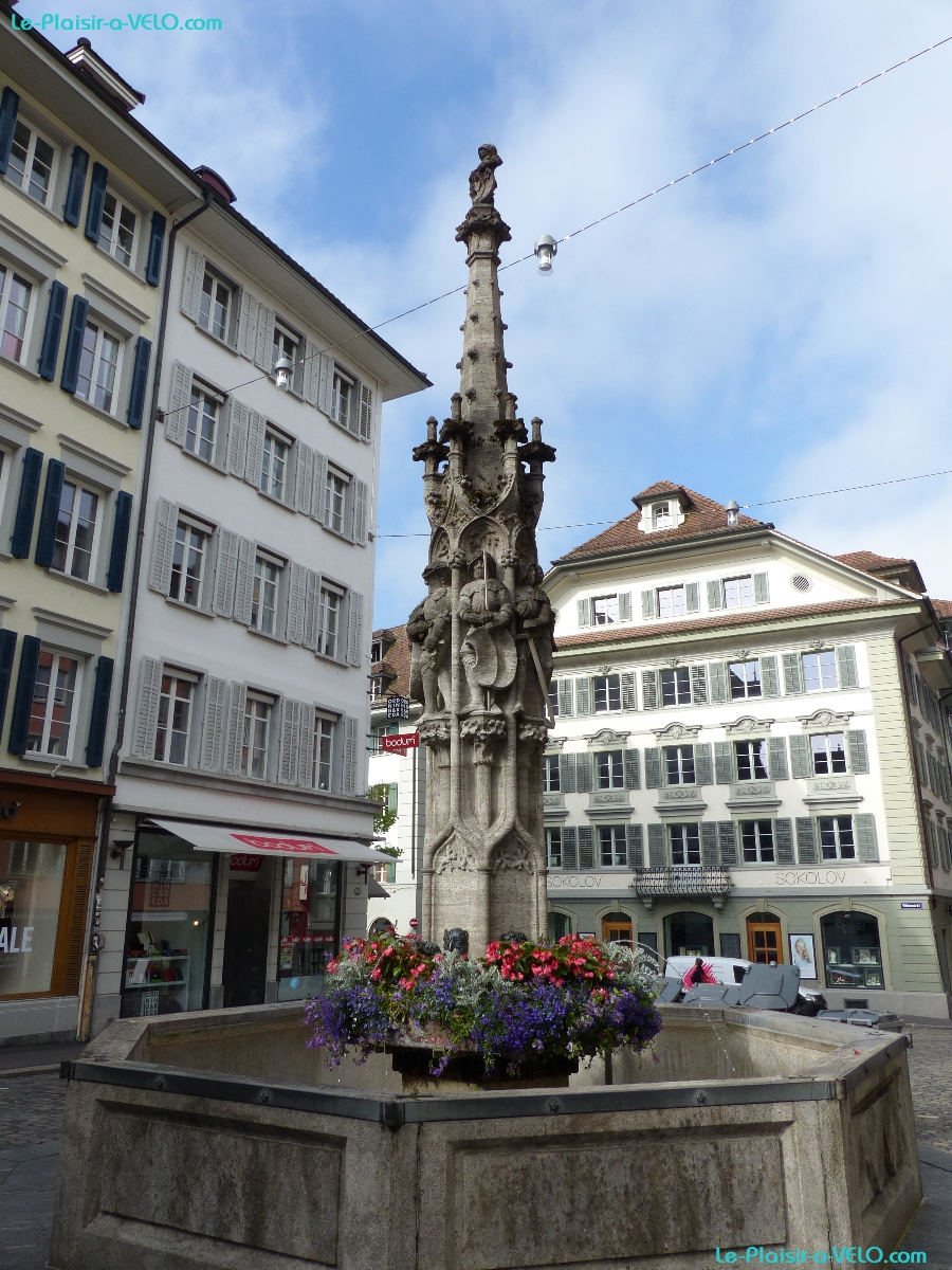 Luzern - Weinmarktbrunnen
